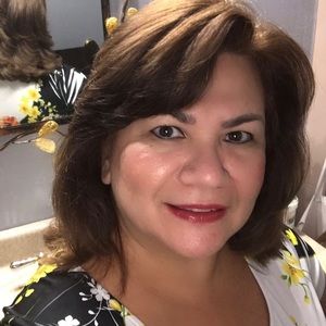 Meet your Posher, Ana